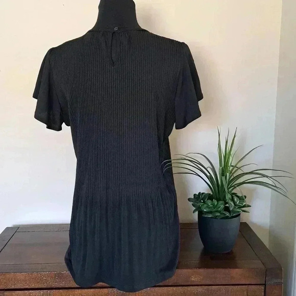 Philosophy Black Pleated Top Medium Lightweight Short Flutter Sleeve - Picture 7 of 15